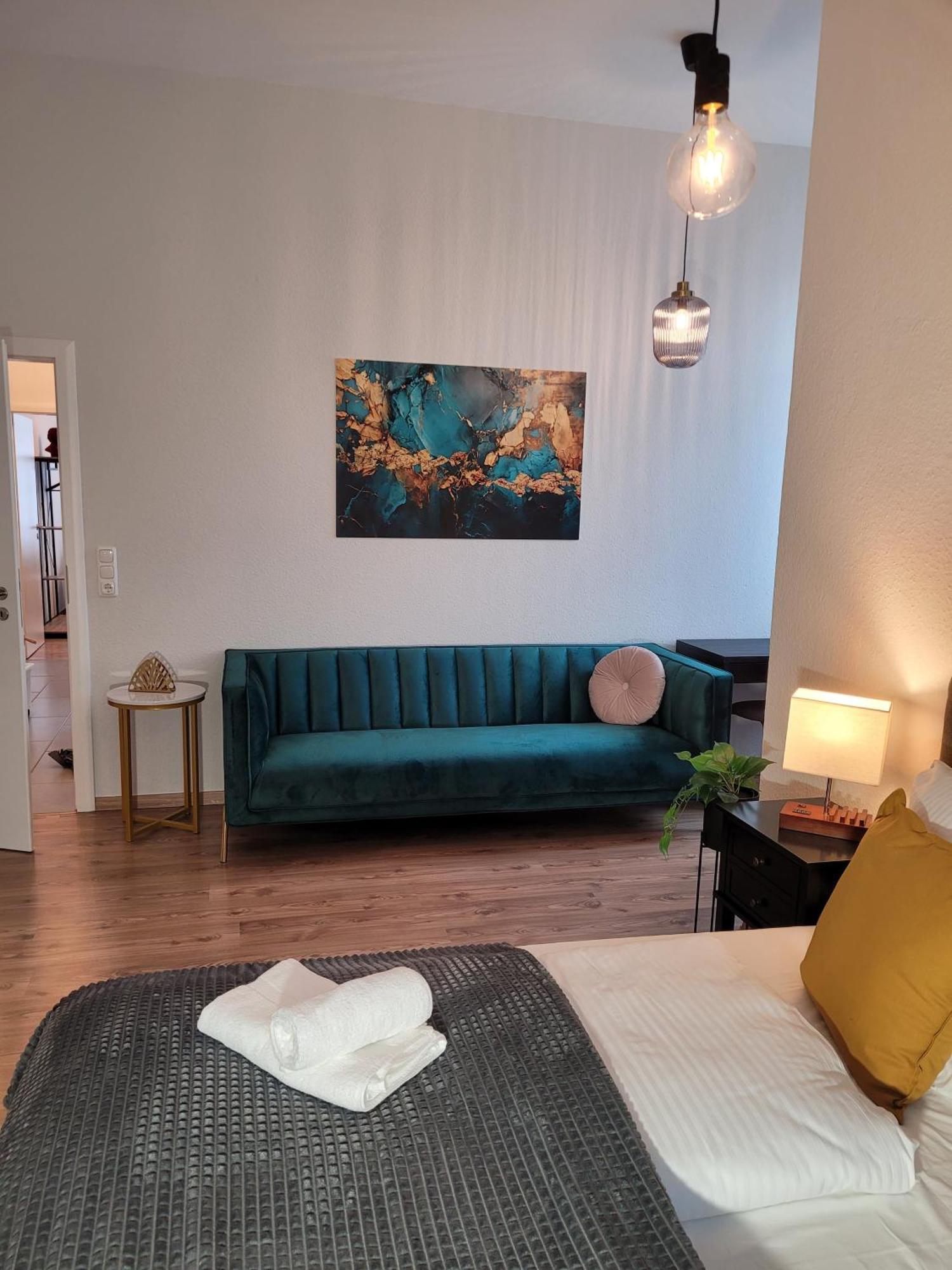 T21 - Apartment Direkt Im Zentrum Mit Parkplatz 开姆尼茨 外观 照片