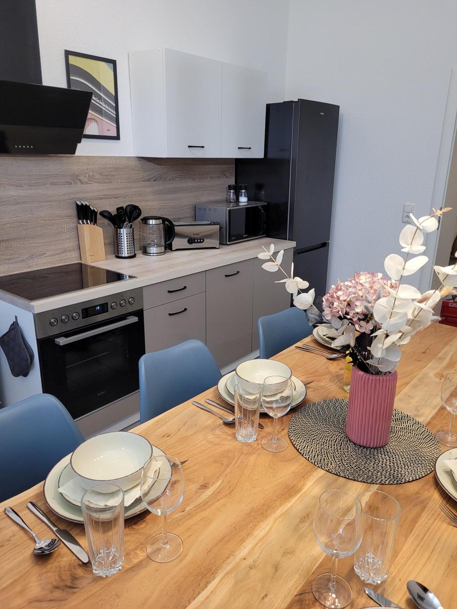 T21 - Apartment Direkt Im Zentrum Mit Parkplatz 开姆尼茨 外观 照片