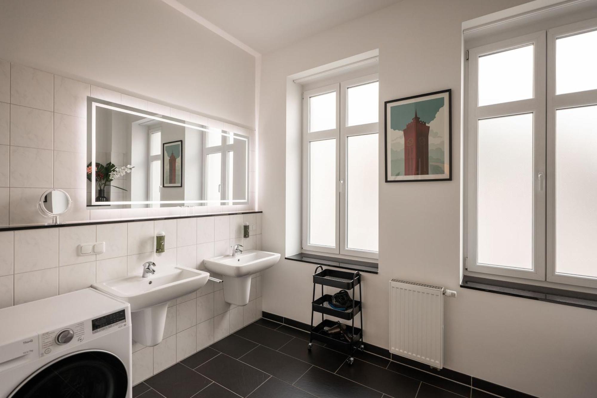 T21 - Apartment Direkt Im Zentrum Mit Parkplatz 开姆尼茨 外观 照片