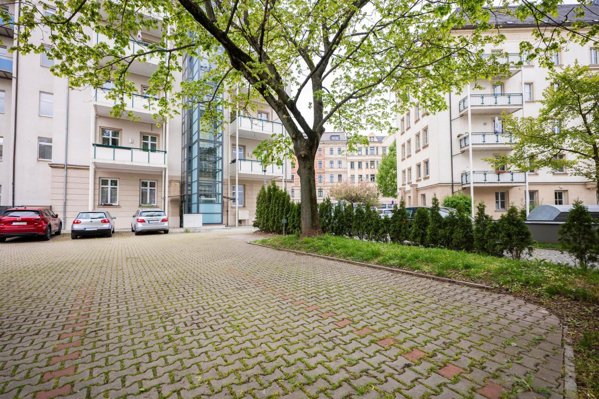 T21 - Apartment Direkt Im Zentrum Mit Parkplatz 开姆尼茨 外观 照片